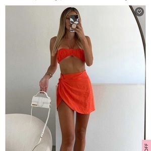 White fox “sunset views mini skirt orange”